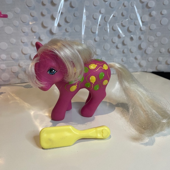 Vintage G1 My Little Pony Up Up and Away pony - Twice as Fancy line - Picture 1 of 7